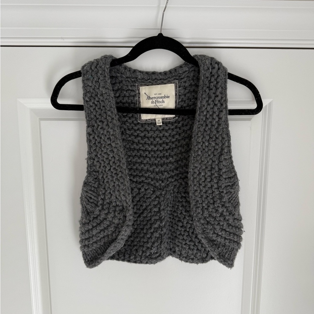 Abercrombie & Fitch Gray Women's Sweater Vest